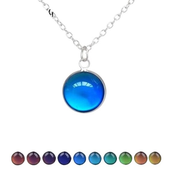Mood Necklace - Color Changing - Picture 3 of 4